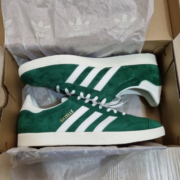 LAST CHANCE! NWT Adidas Originals Gazelle Dark Green/Cloud White - Picture 4 of 8